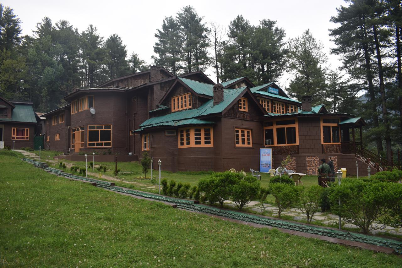 Aksa Resort Pahalgām Exteriör bild