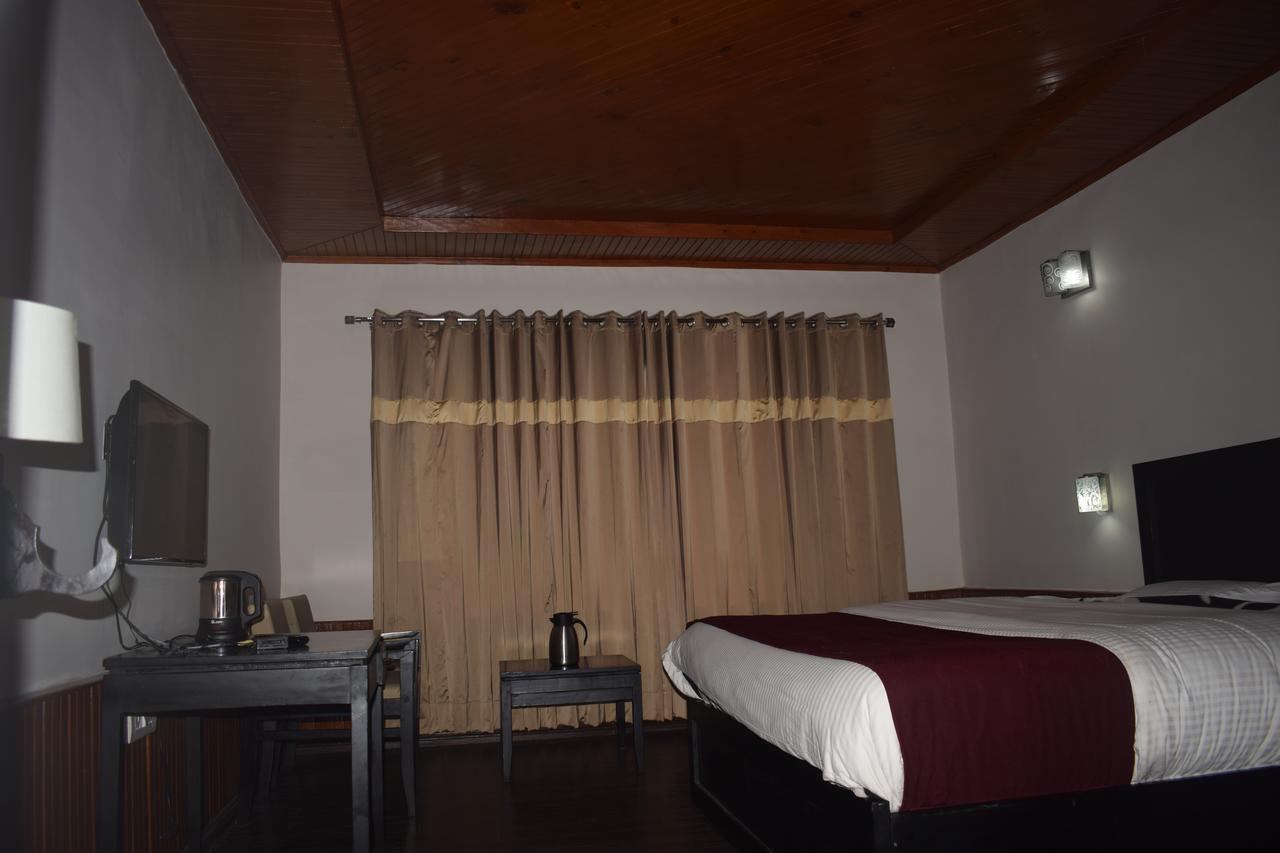 Aksa Resort Pahalgām Exteriör bild