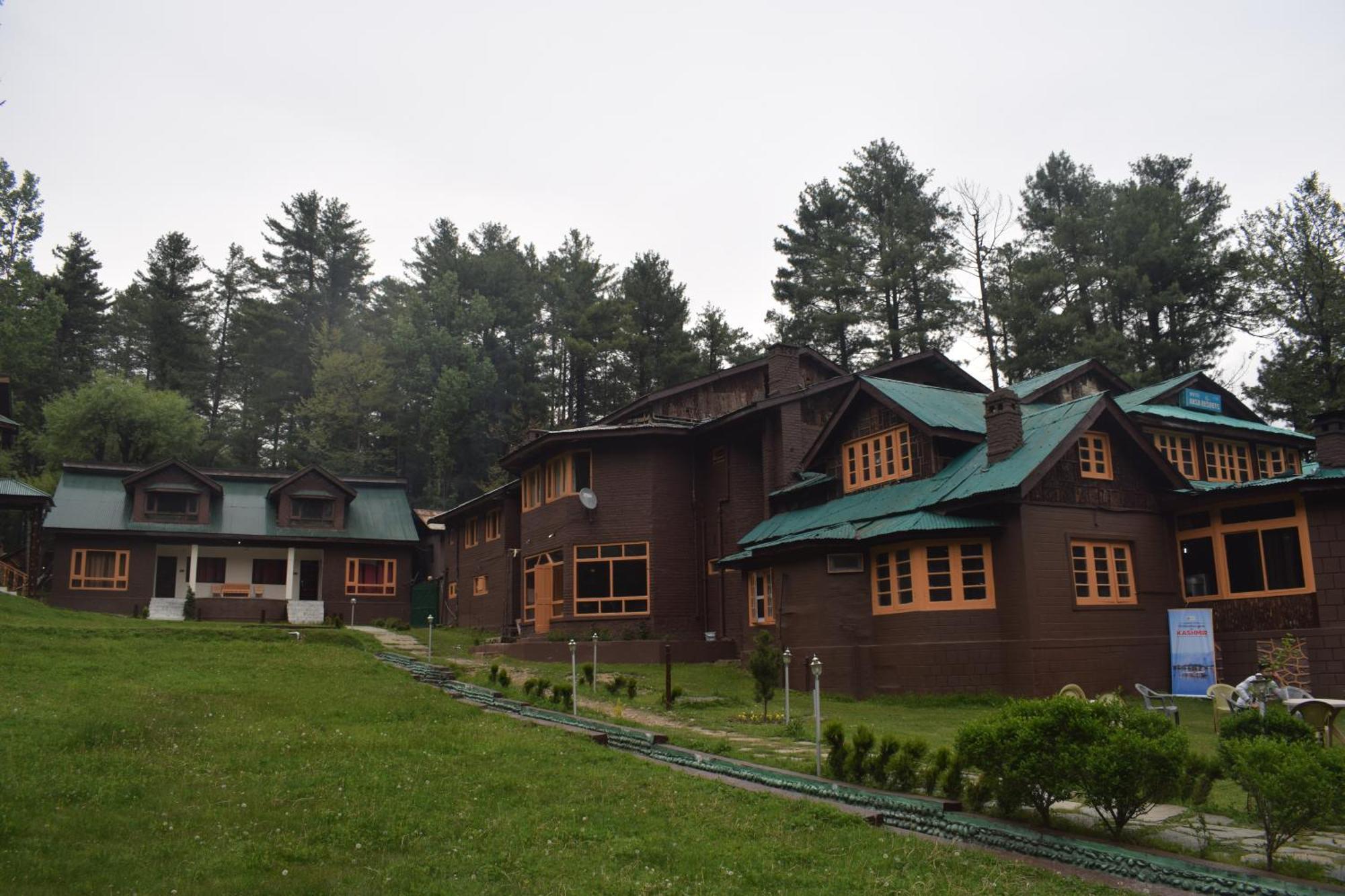 Aksa Resort Pahalgām Exteriör bild