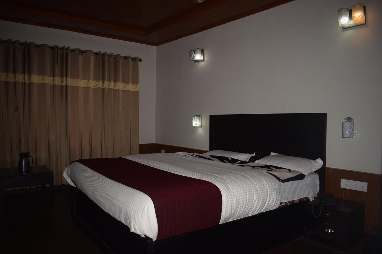 Aksa Resort Pahalgām Exteriör bild